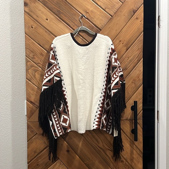 Idyllwind by Miranda Lambert, poncho - Picture 3 of 8